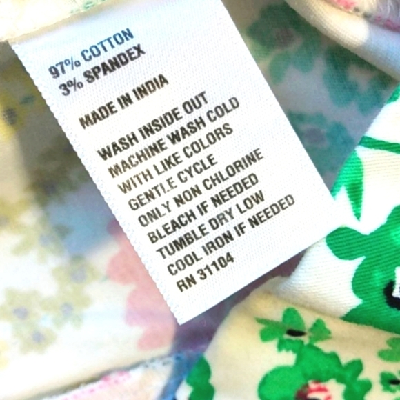 CROWN & IVY NWT SHELBY FLORAL SHORTS SIZE 4P - Picture 10 of 10